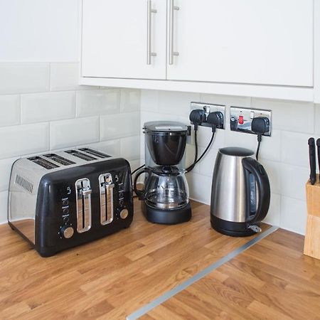 Mycityhaven - 3 Bedroom Shirehampton Flat Near Avonmouth & M4 Бристол Екстериор снимка