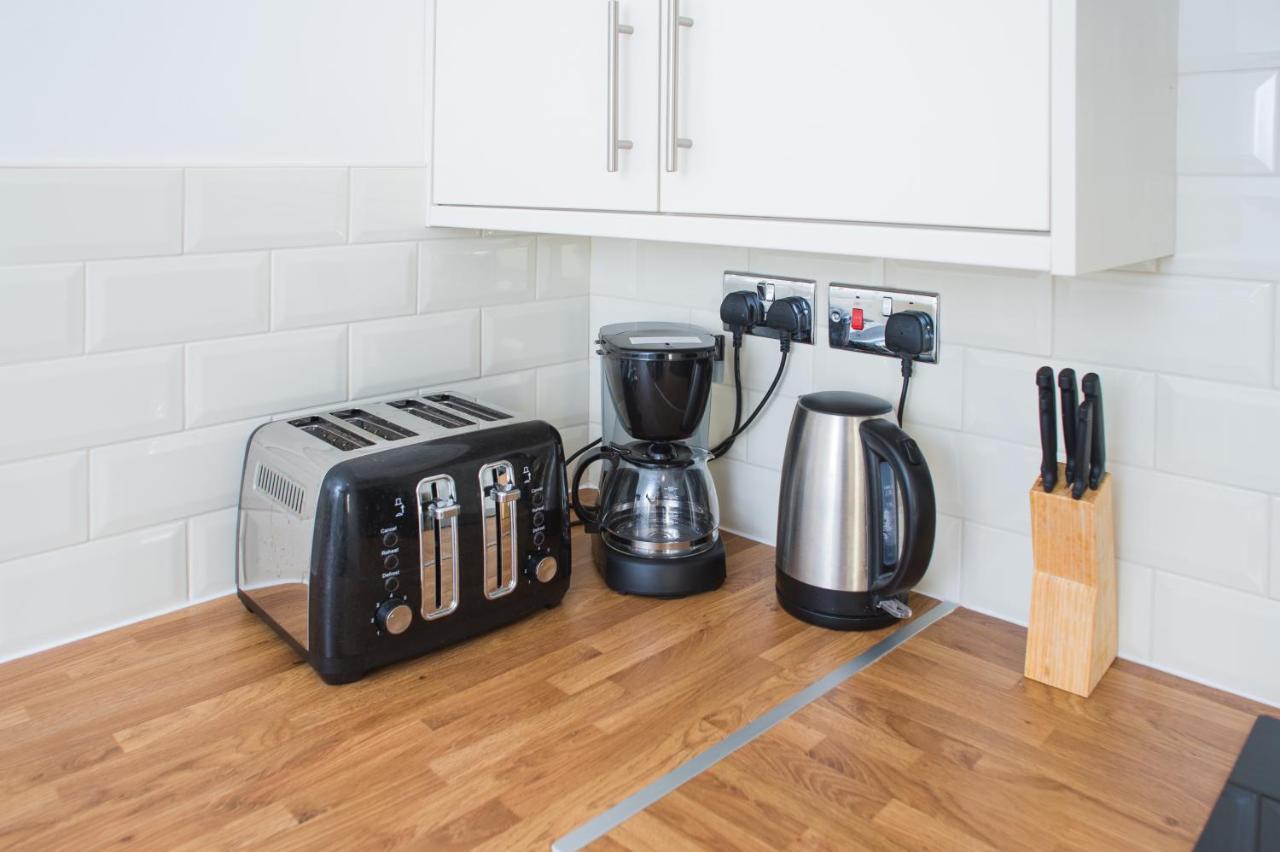 Mycityhaven - 3 Bedroom Shirehampton Flat Near Avonmouth & M4 Бристол Екстериор снимка