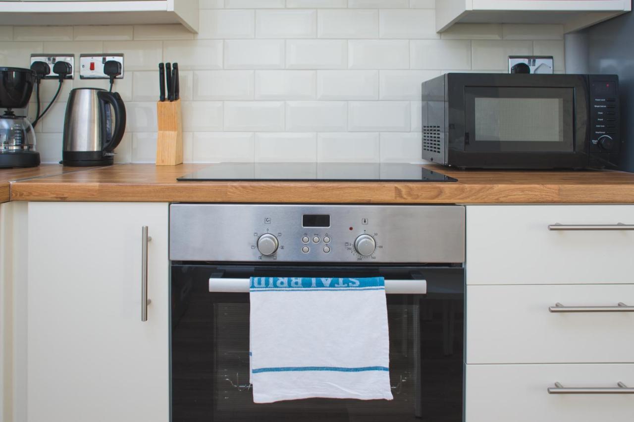 Mycityhaven - 3 Bedroom Shirehampton Flat Near Avonmouth & M4 Бристол Екстериор снимка